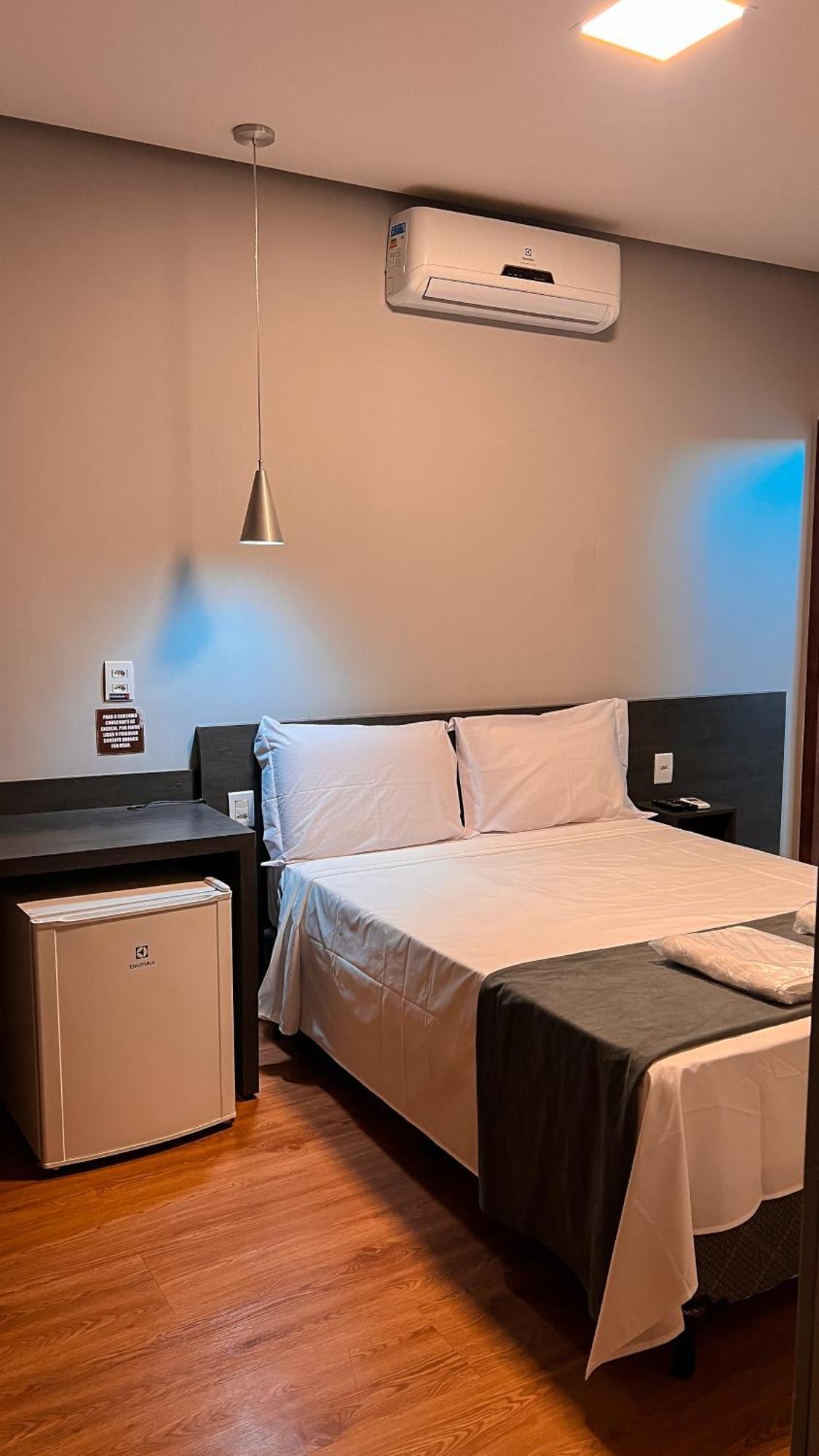 Hotel Cerrado Montes Claros Eksteriør bilde